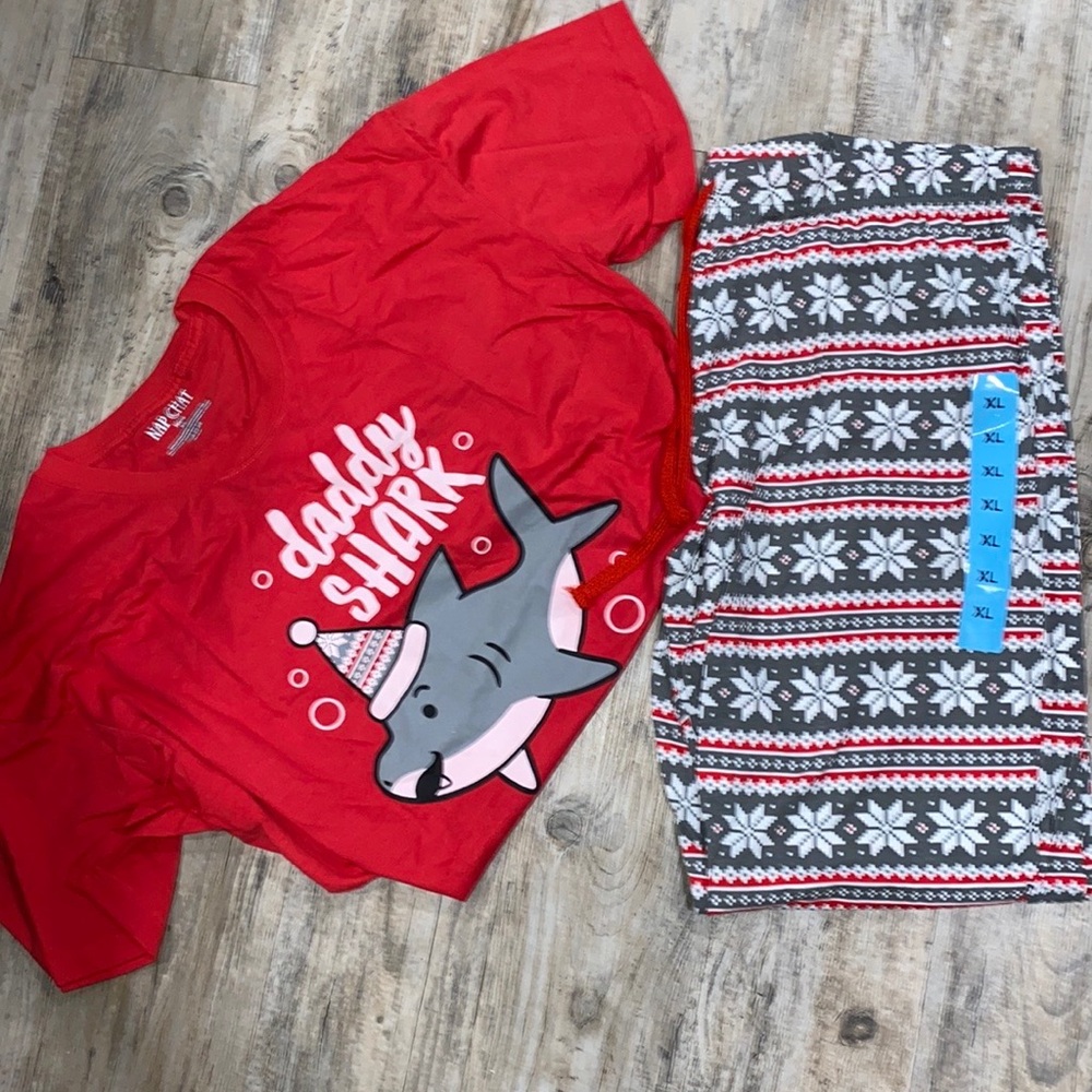 NWOT Nap Chat Daddy Shark Pajamas